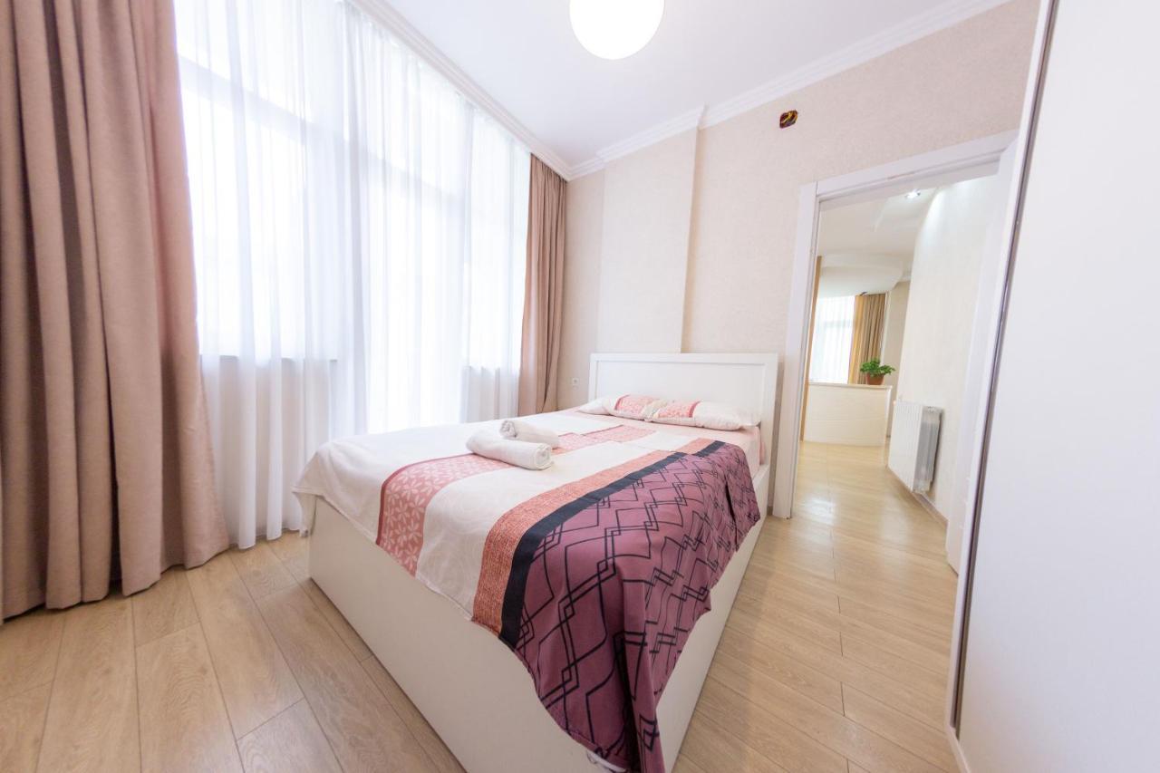 5 Apartment In One Boulding - Near Stadium Batoemi Buitenkant foto