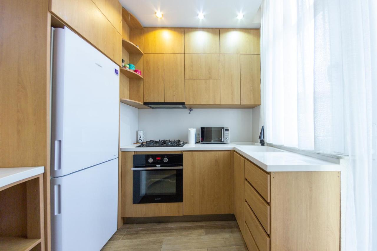5 Apartment In One Boulding - Near Stadium Batoemi Buitenkant foto